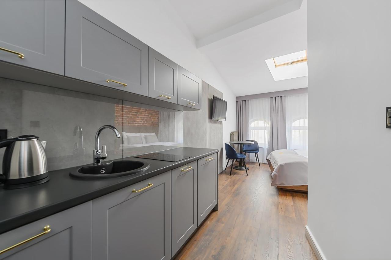 Aparthotel Krzywa Kamienica Lodž Exteriér fotografie