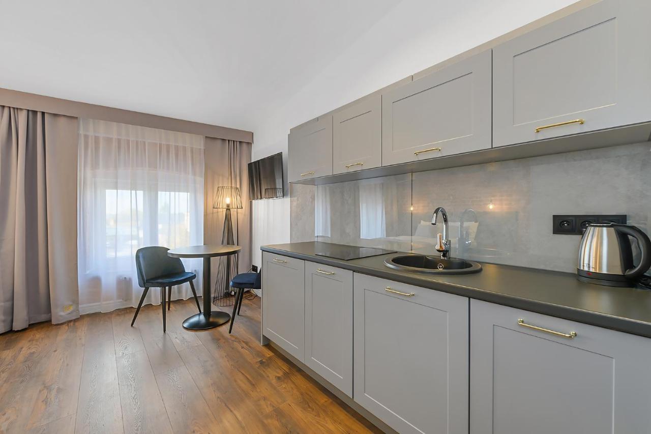 Aparthotel Krzywa Kamienica Lodž Exteriér fotografie