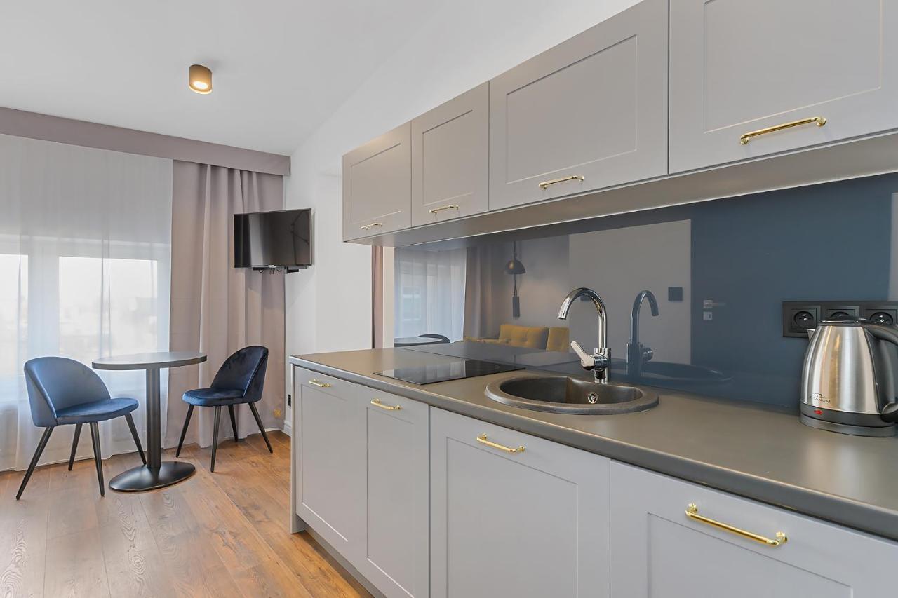 Aparthotel Krzywa Kamienica Lodž Exteriér fotografie