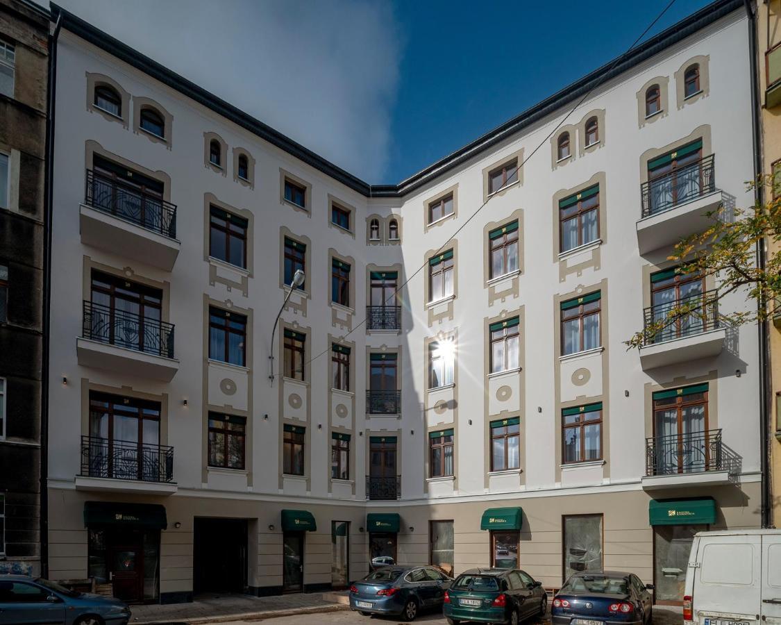 Aparthotel Krzywa Kamienica Lodž Exteriér fotografie